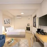 Kremasta Hotel