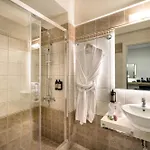 Kremasta Hotel 3*