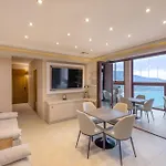 Kremasta Hotel