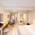 Kremasta Hotel Neokhorion