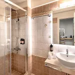 Hotel Kremasta 3*
